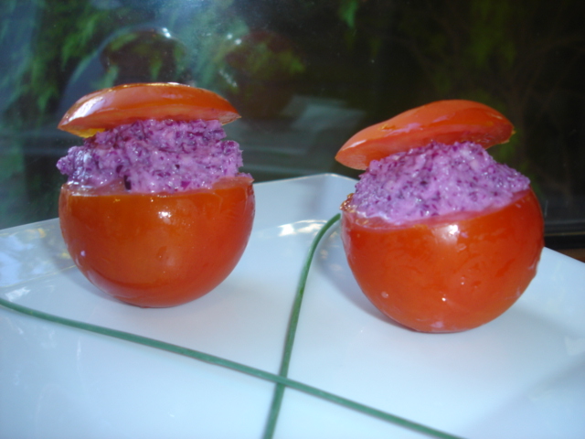 Veggie tomates farcies au chou rouge