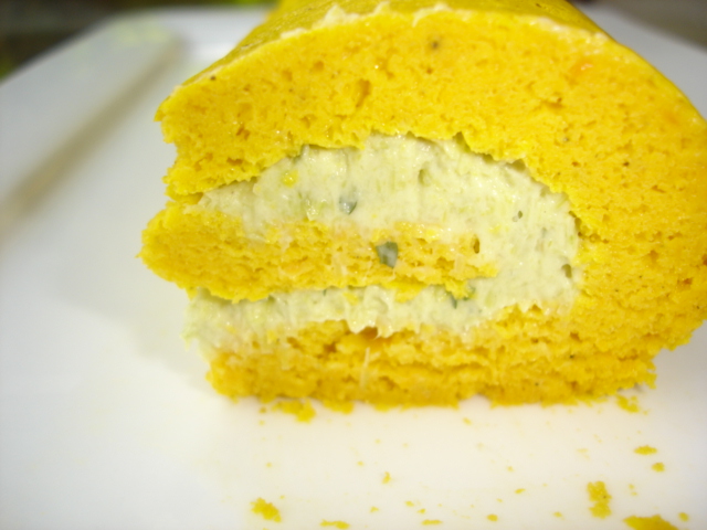 Roulé aux carottes, fourré à la crème de poireaux