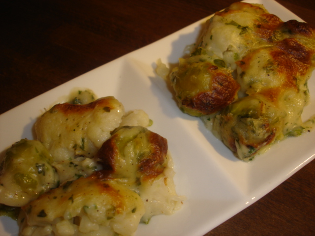 Gratin aux deux choux, béchamel à l'ail persillé Gratin aux deux choux, béchamel à l'ail persillé