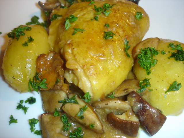 Poulet mijoté, cèpes et pommes de terre
